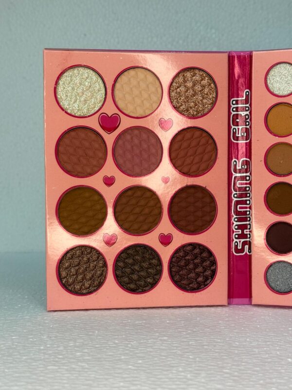 96 Colour Fashion Models Naked Flower Otaiart Eyeshadow Palette - Image 3