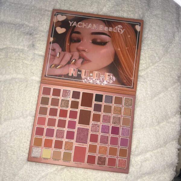 60 Colour Yachan Beauty Eyeshadow Palette - Image 3